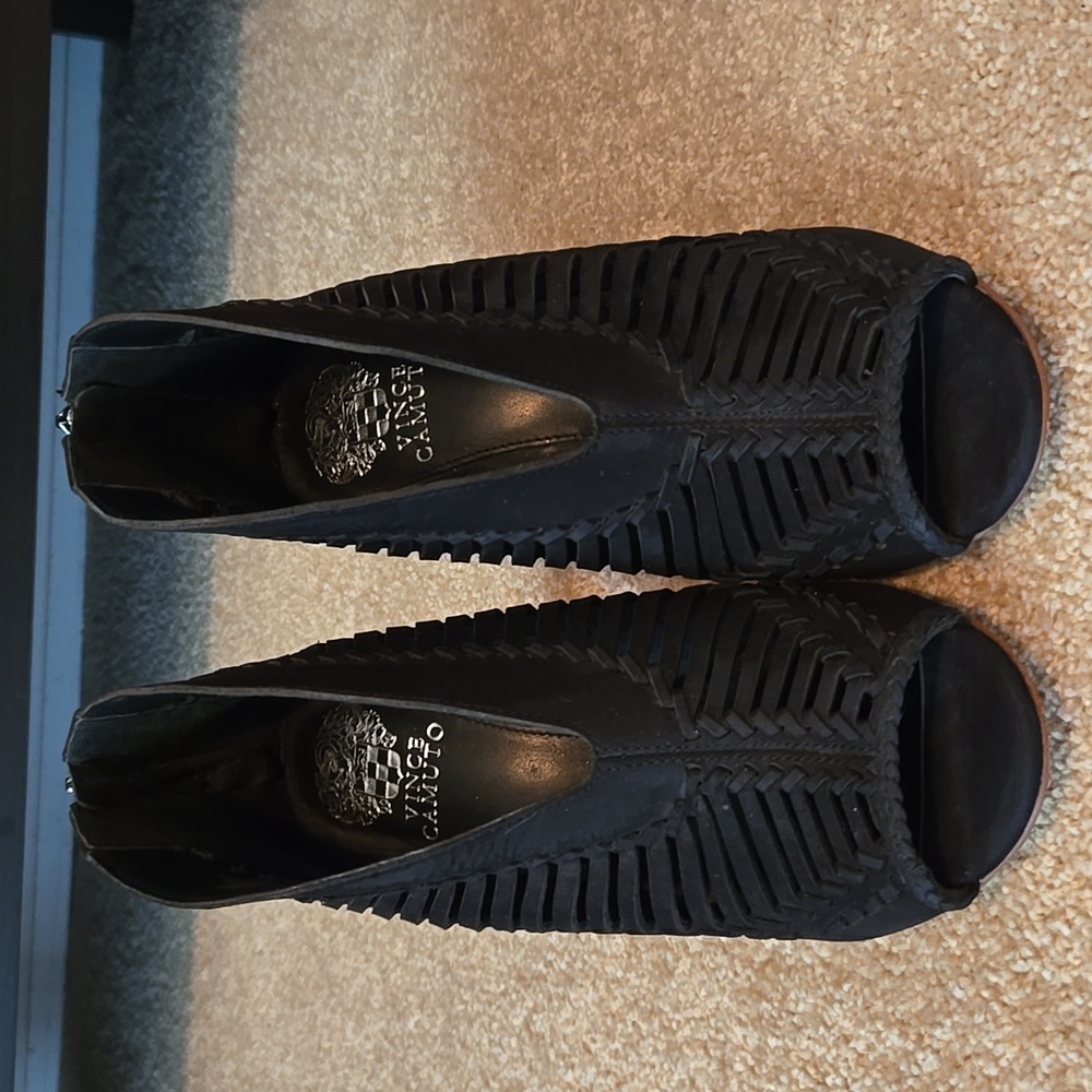NWOT Vince Camuto Black Suede Peep-Toe Heels - Picture 2 of 10